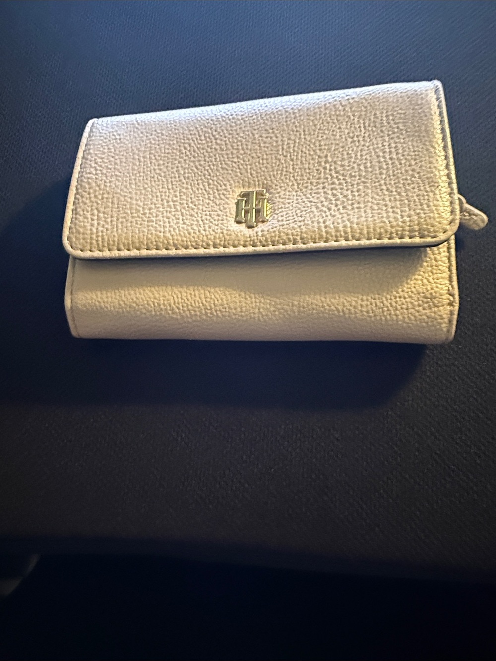 Tommy Hilfiger Cream Leather Fold Wallet with Gold Logo